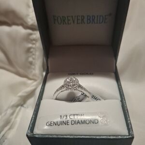 Forever Bride 10Kt Gold Diamond Ring